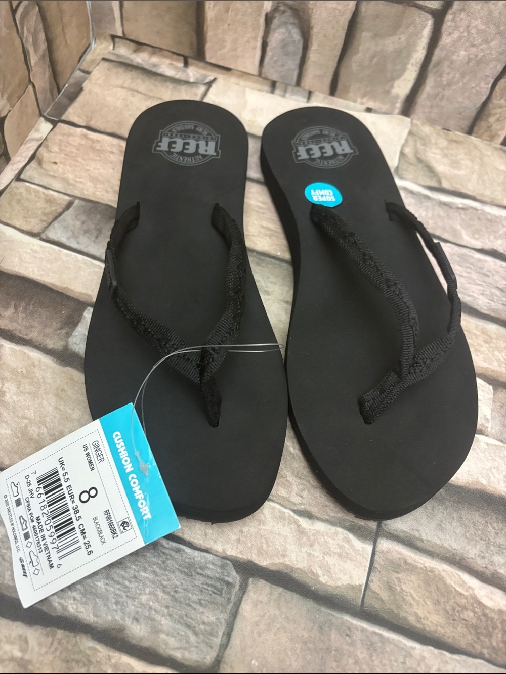 Reef Black Cushioned Strap Flip Flops “Ginger” size 8